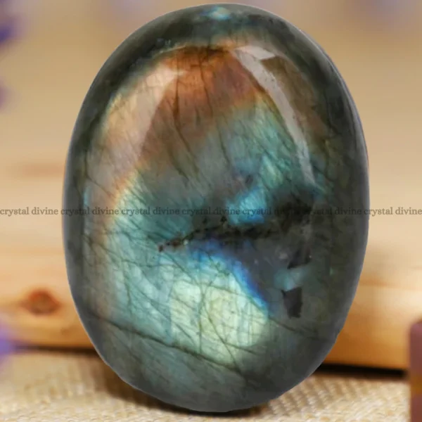 Labradorite Crystal Palm Stone (Energy & Vitality)