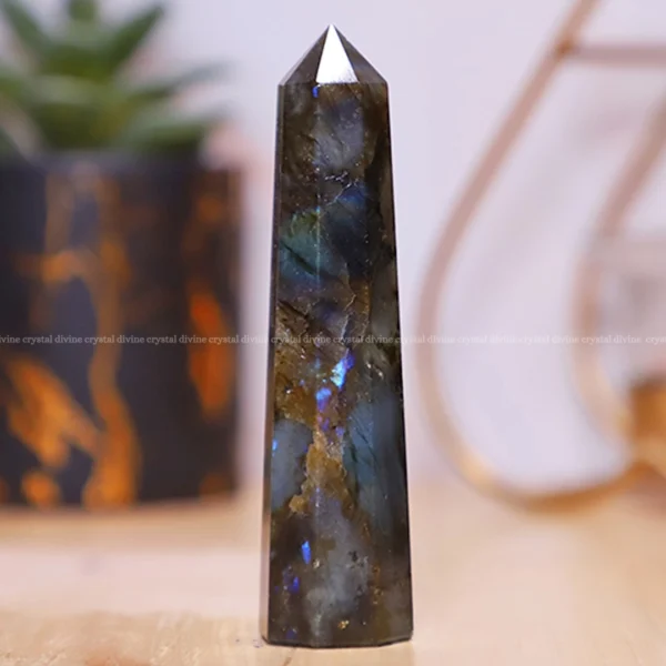 Labradorite Crystal Tower – 70 – 100 Grams (Protection)
